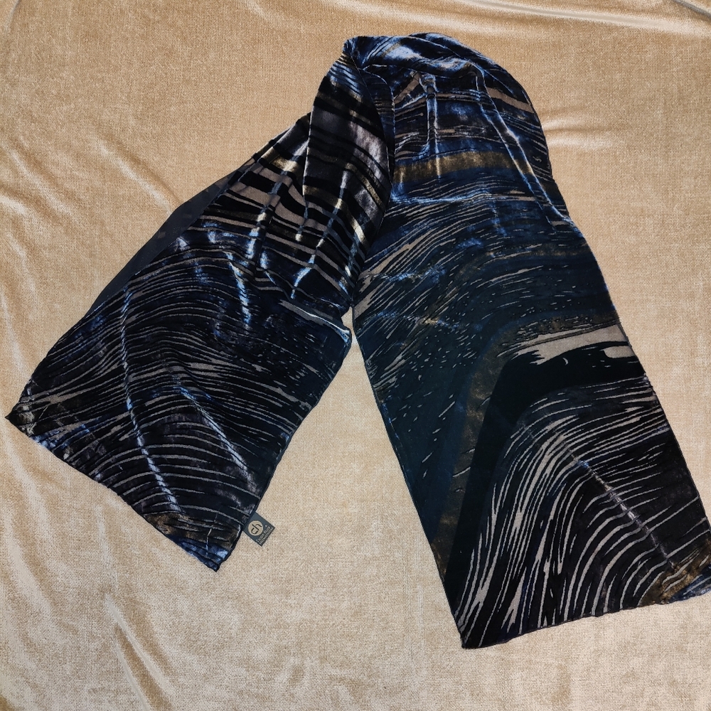 Cocoon House Viscous/Silk Burnout Velvet Scarf